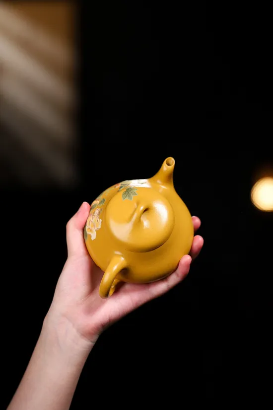 Premium Yixing Zisha Teapot | Yang Junbao Handcrafted Artisan Clay 3