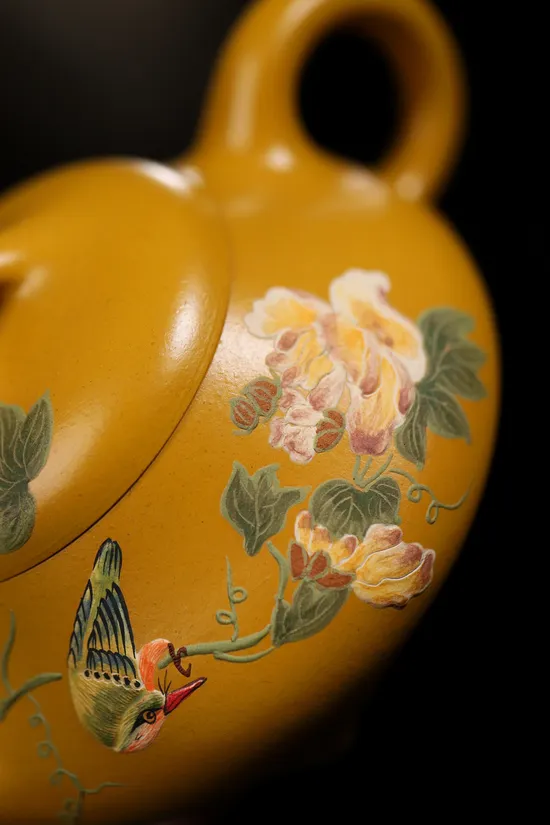 Premium Yixing Zisha Teapot | Yang Junbao Handcrafted Artisan Clay 4