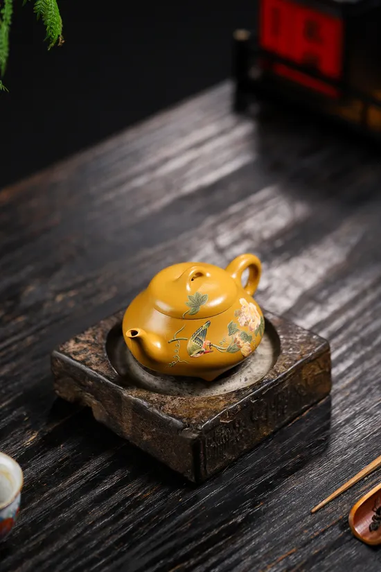 Premium Yixing Zisha Teapot | Yang Junbao Handcrafted Artisan Clay 5