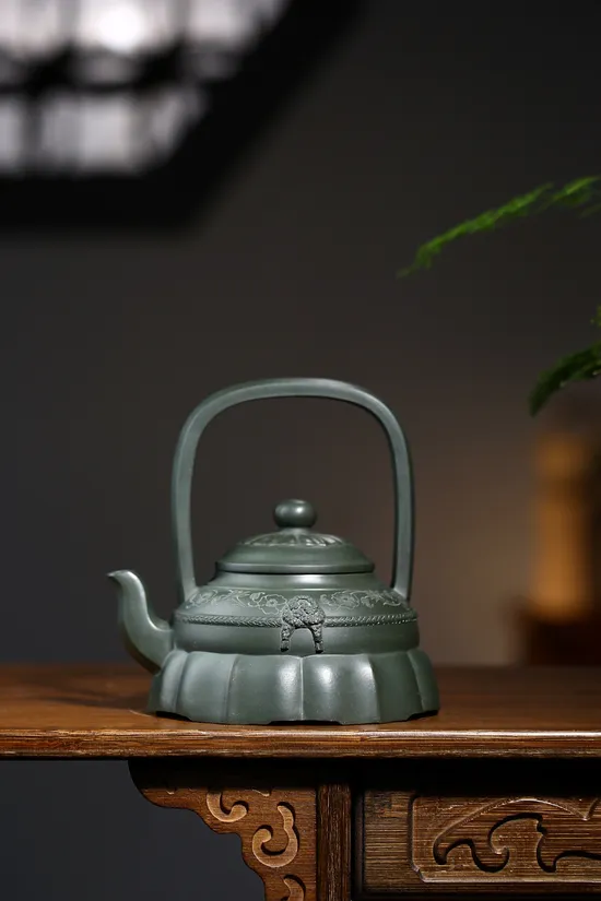 Yixing Zisha Clay Teapot | Wang Fang Artisan Masterpiece | 850cc 6