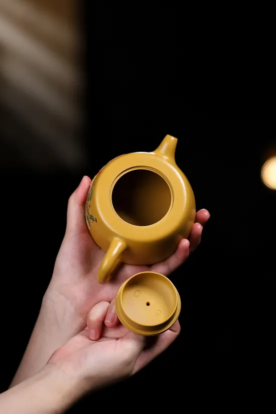 Zisha Teapots: National-Level Artisan Yang Junbao | Huangjin Zhuni clay 3