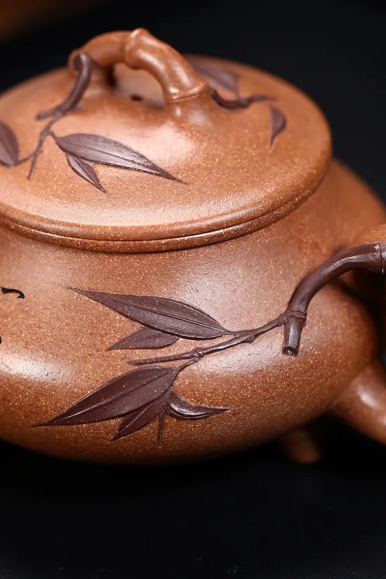 Premium Yixing Clay Teapot | Artisan Handcrafted Zisha Collection 7