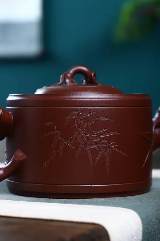 Yixing Zisha Art Teapot | Collector's Handcrafted Purple Clay Pot 2