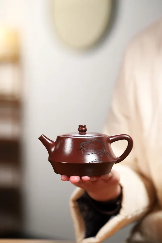 Authentic Zisha Teapot Xiaoman - 220cc Handcrafted Pottery 9