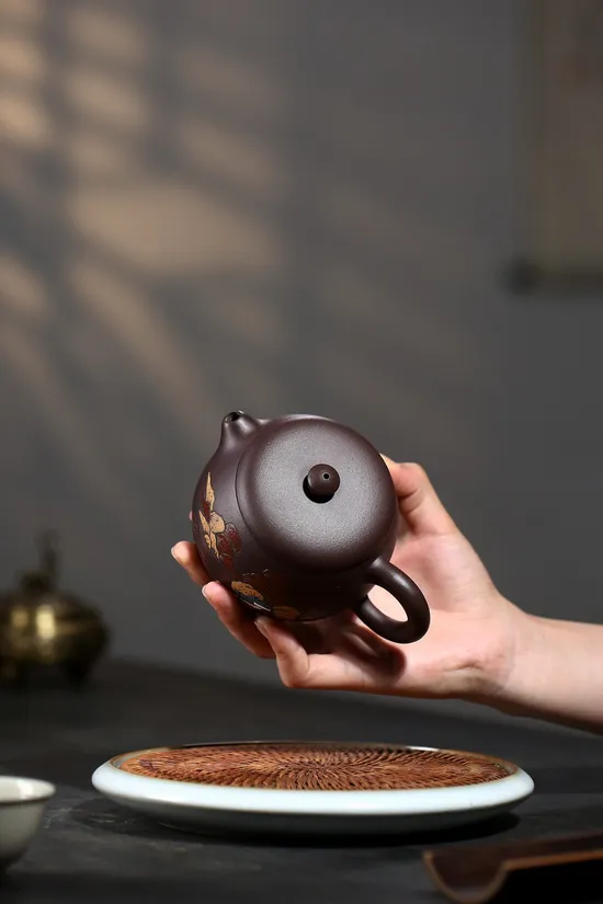 Handcrafted Yixing Zisha Teapot - Artisan Ceramic Teapot for Tea Brewing 5