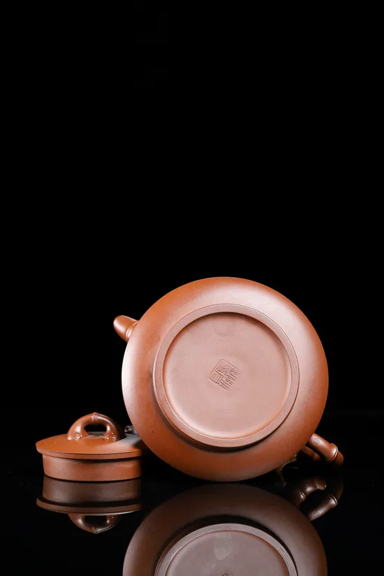 Premium Yixing Zisha Clay Teapot – Masterpiece by Chen Yue'e 6