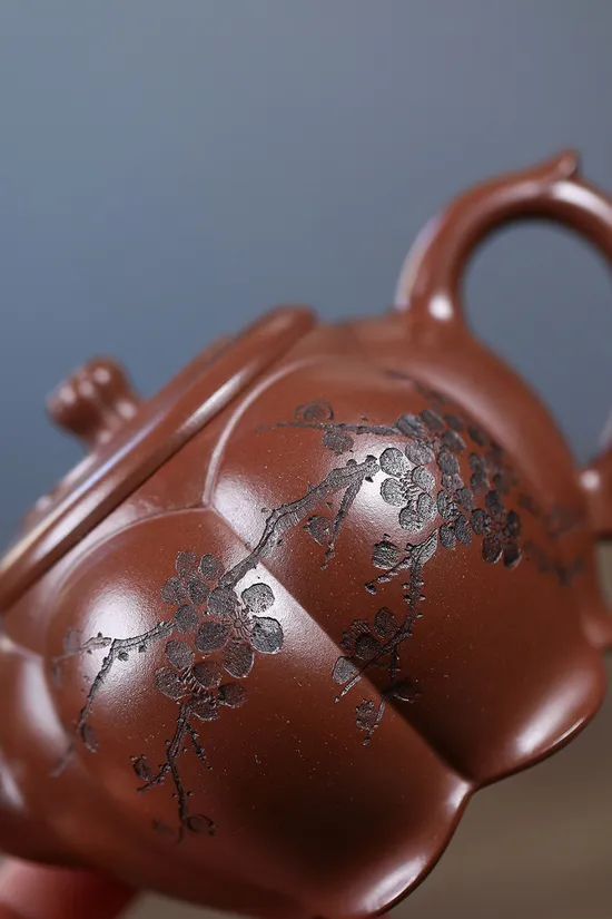 Premium Yixing Purple Clay Teapot | Handcrafted Artisan Design 3