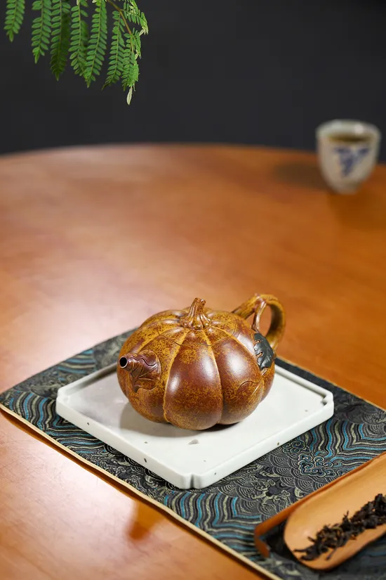 Yixing Zisha Teapot | Handcrafted Pumpkin Design Wood-Fired Ceramic 4