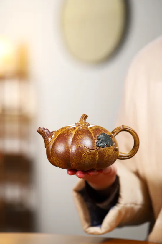 Yixing Zisha Teapot | Handcrafted Pumpkin Design Wood-Fired Ceramic 7