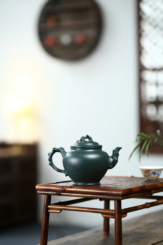 Yixing Zisha Teapot - Peach Spring Design, Handcrafted Ceramic Artistry 2