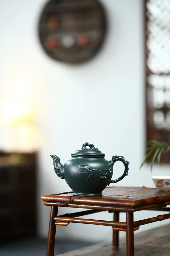 Yixing Zisha Teapot - Peach Spring Design, Handcrafted Ceramic Artistry 8