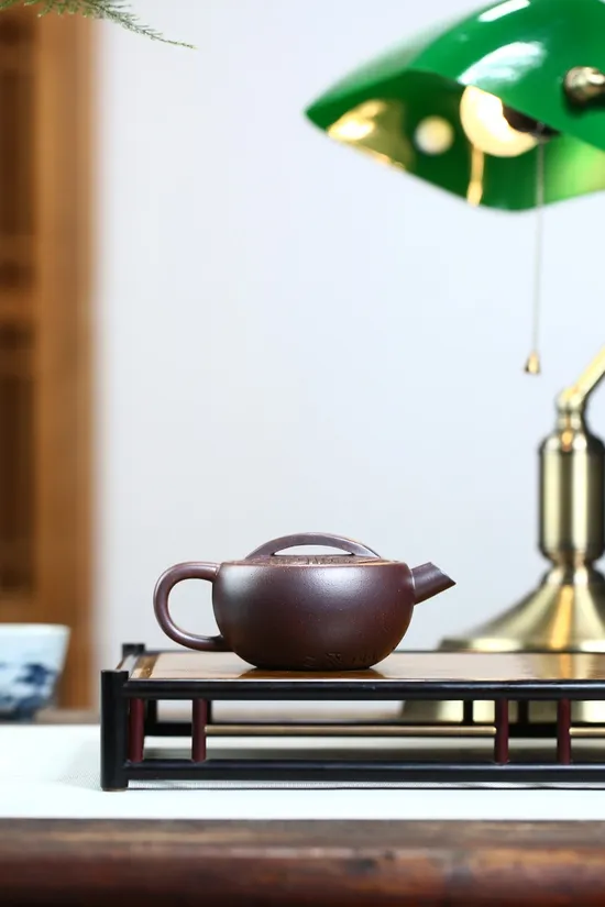 Zisha Teapots: Flat Han Roof Tile | 1500 CNY 3