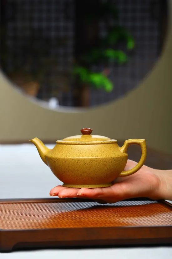 Premium Yixing Zisha Teapot - Handcrafted Golden Clay Artistry 7