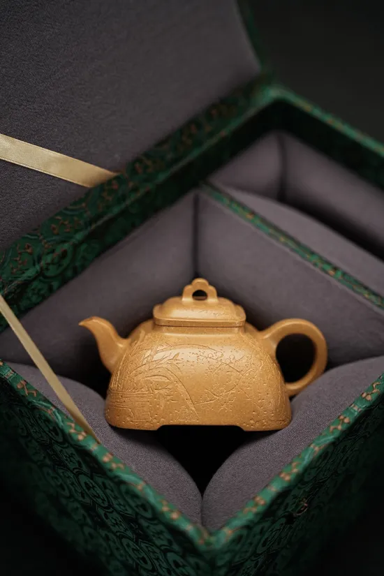 Premium Yixing Zisha Teapot Handcrafted Golden Clay Artisan 3