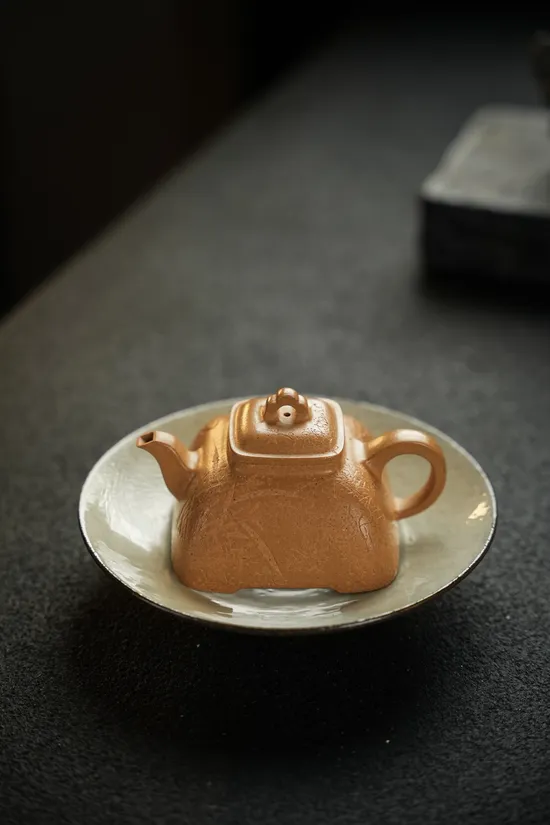 Premium Yixing Zisha Teapot Handcrafted Golden Clay Artisan 5