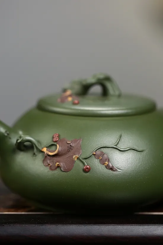 Yixing Zisha Teapot - Squirrel Grape Artisan Craft 6