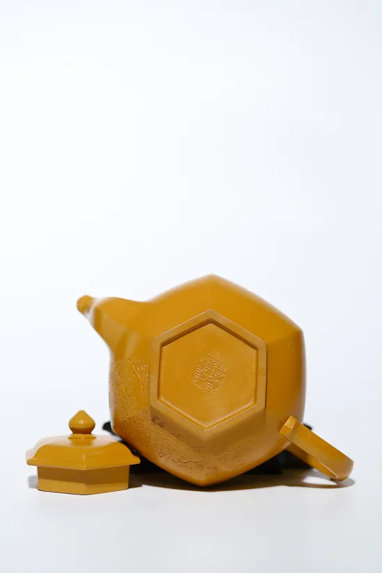 Premium Yixing Zisha Teapot: Liufang Xiaoying, Collector's Artistry 3
