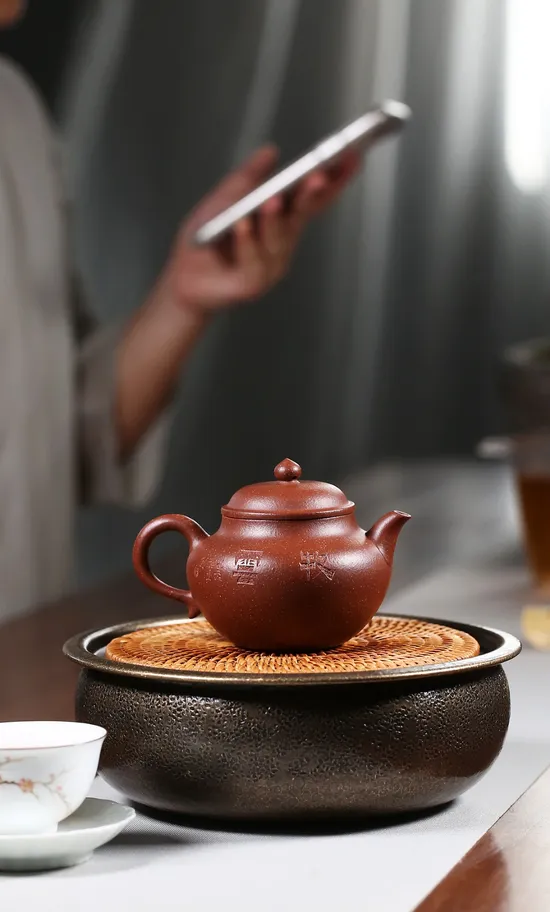 Yixing Zisha Teapot: Red Jiangpo Clay, Artisan Crafted, 220cc 5