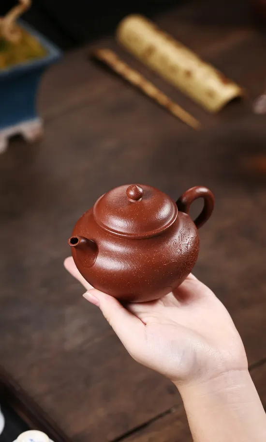 Yixing Zisha Teapot: Red Jiangpo Clay, Artisan Crafted, 220cc 7