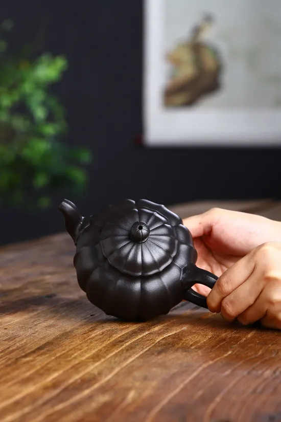 Zisha Teapots: Rare Stone Yellow Clay | Priced at 1800 CNY 2