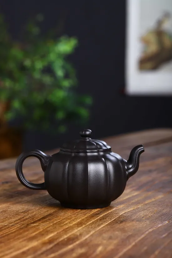 Zisha Teapots: Rare Stone Yellow Clay | Priced at 1800 CNY 4