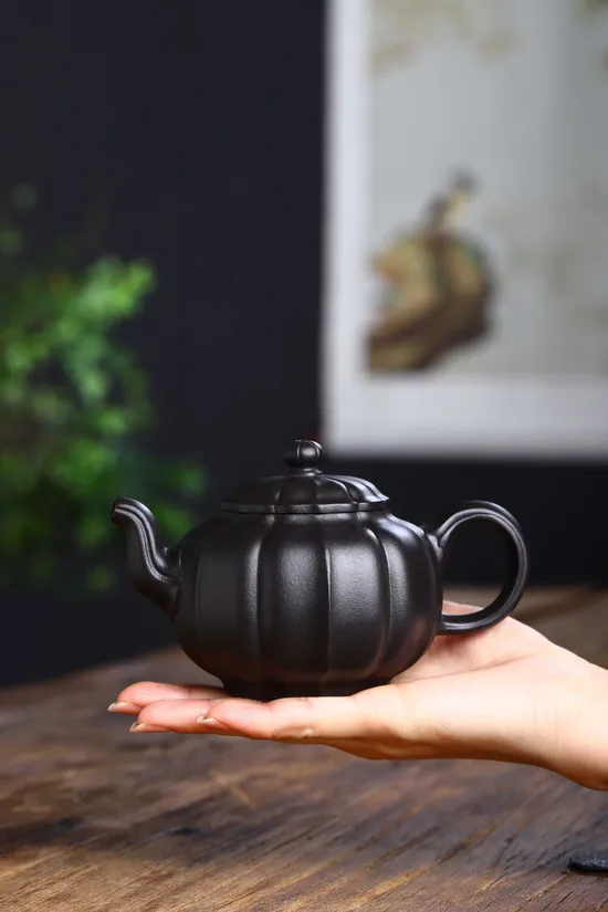 Zisha Teapots: Rare Stone Yellow Clay | Priced at 1800 CNY 7