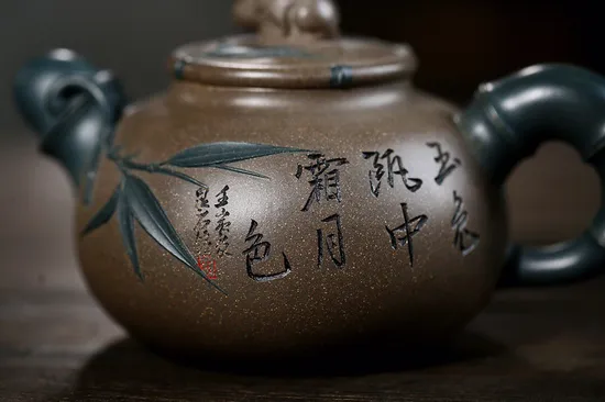 Handcrafted Yixing Zisha Teapot | Artisan Xia Ruijuan Masterpiece 1
