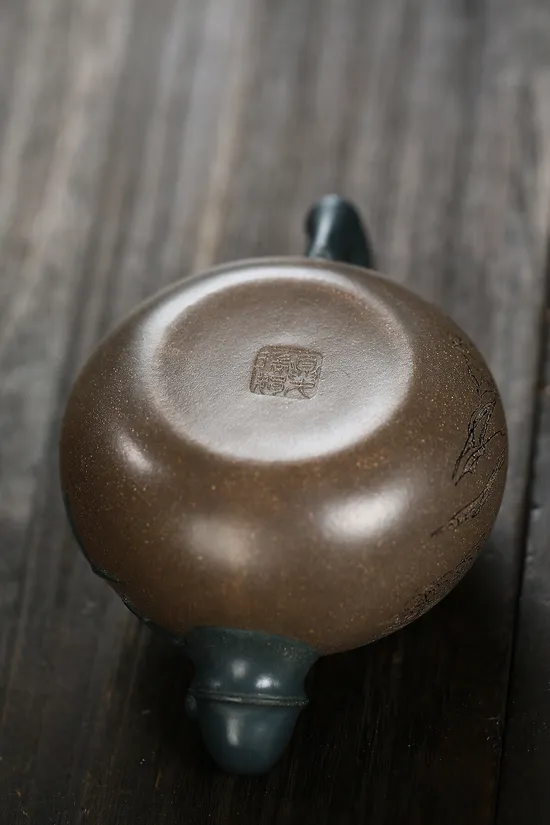Handcrafted Yixing Zisha Teapot | Artisan Xia Ruijuan Masterpiece 2