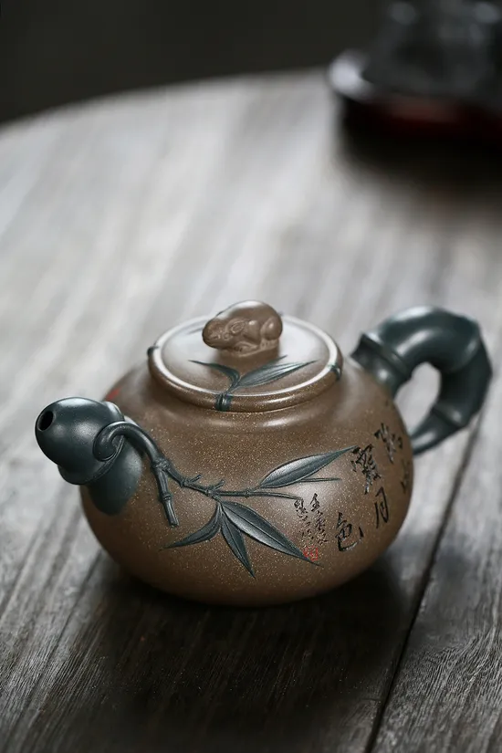 Handcrafted Yixing Zisha Teapot | Artisan Xia Ruijuan Masterpiece 8