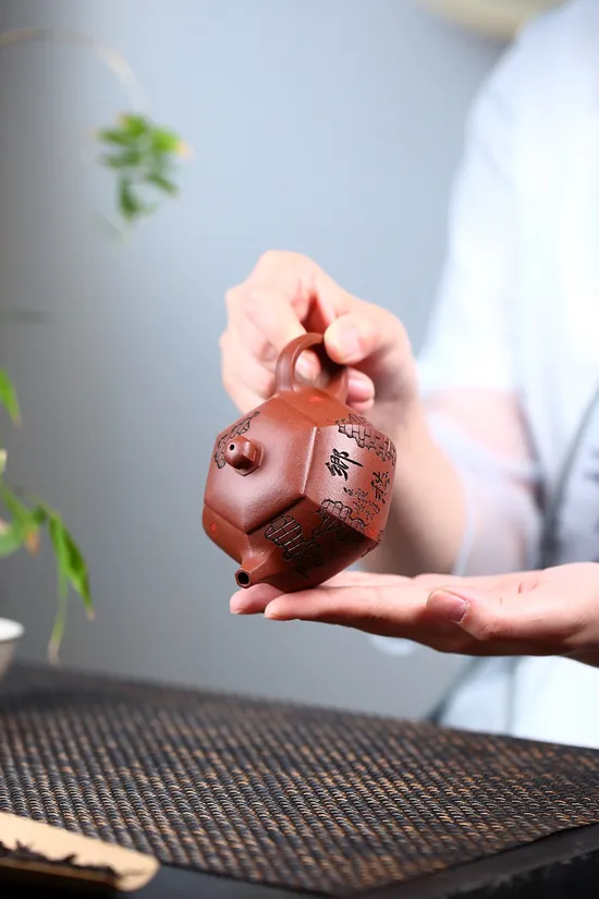 Handcrafted Yixing Zisha Teapot by Xu Yisong | Collector's Artisan Teaware 9