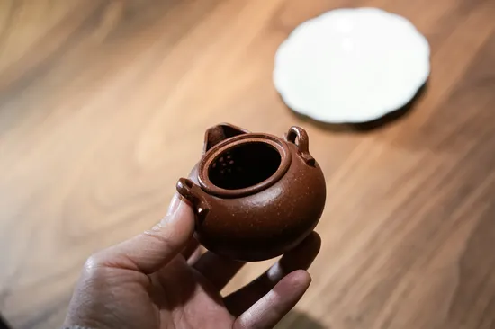 Yixing Zisha Teapot | Handcrafted Clay Teapot by Artisan Liu Susu 1