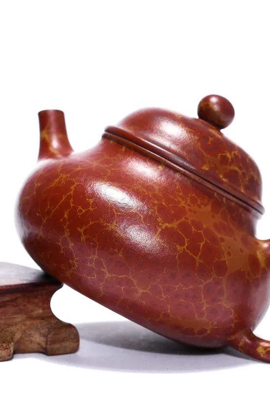 Yixing Zisha Teapot - Artisan Zhang Juan's Collectible Clay Teapot 7