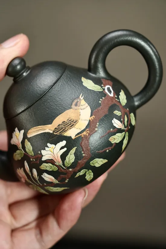 Premium Yixing Clay Teapot | Handcrafted & Authentic Zisha Pot 1