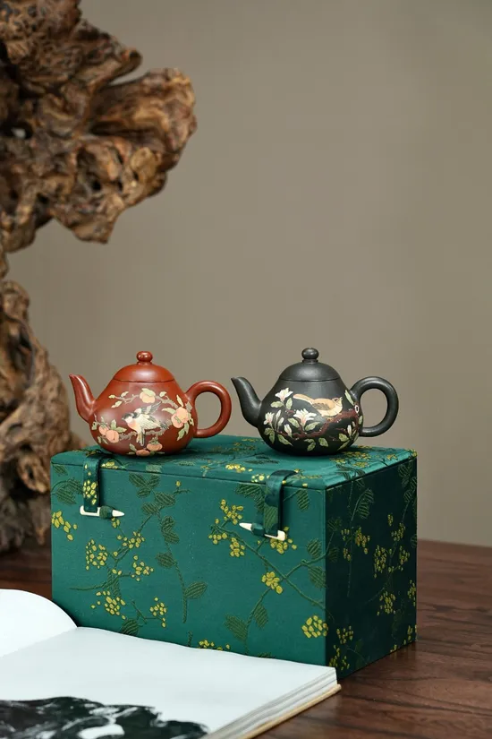 Premium Yixing Clay Teapot | Handcrafted & Authentic Zisha Pot 6