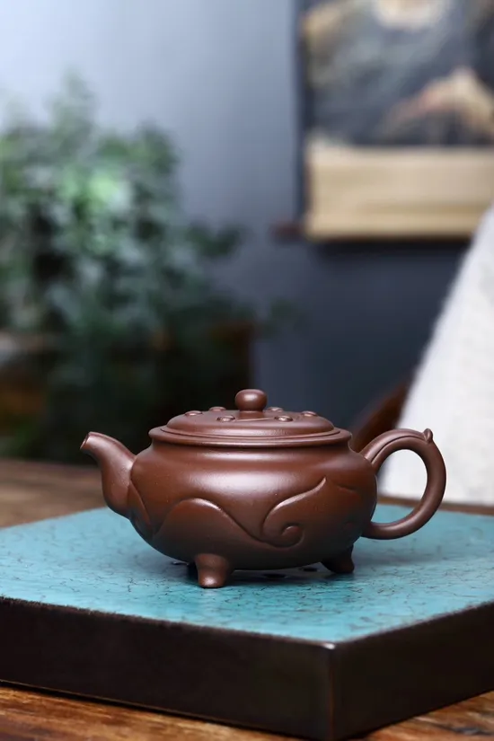 Premium Handmade Yixing Clay Teapot | Artisan Crafted & Collectible 2