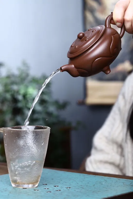 Premium Handmade Yixing Clay Teapot | Artisan Crafted & Collectible 5