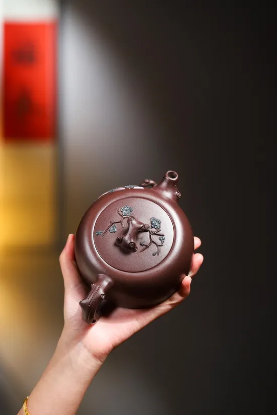 Yixing Clay Teapot | Handcrafted Zisha Artisan Teapot 400cc 1