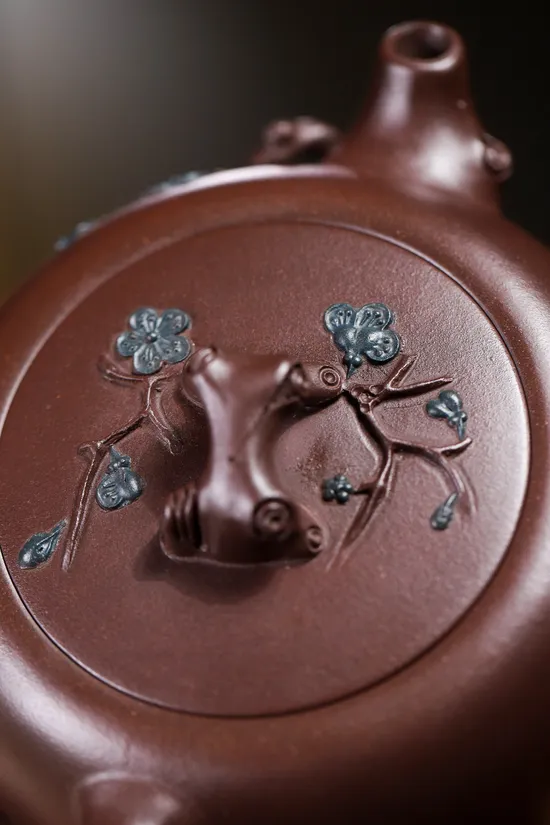 Yixing Clay Teapot | Handcrafted Zisha Artisan Teapot 400cc 9
