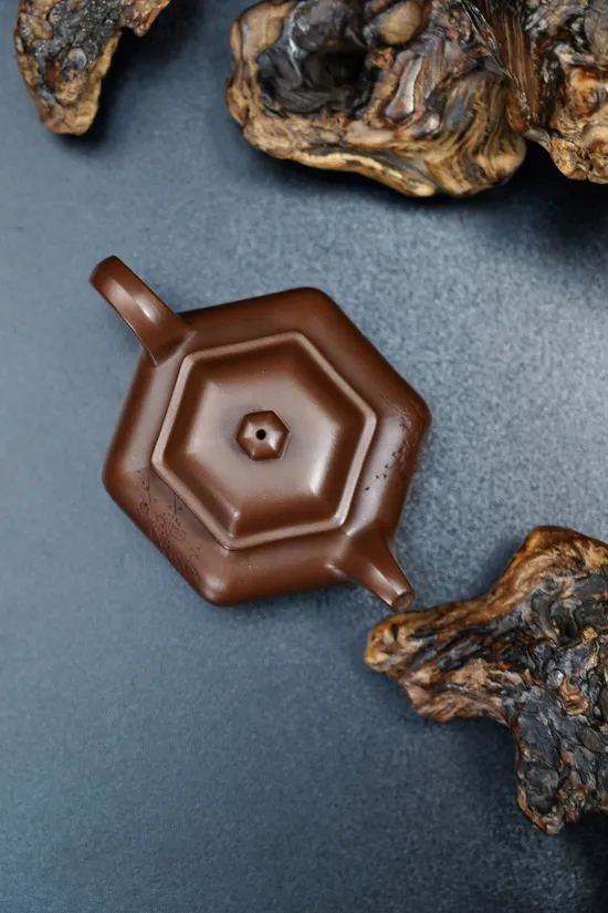Premium Yixing Clay Teapot 180cc | Artisan Crafted 4