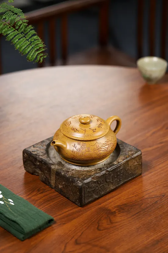 Premium Yixing Zisha Clay Teapot | Artisan Crafted | Yang Junbao 6