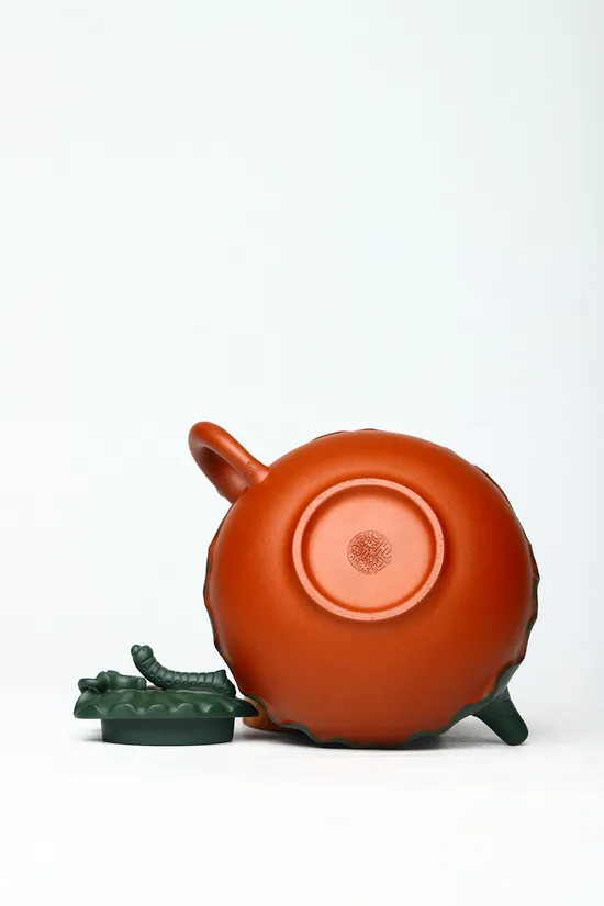 Premium Handcrafted Yixing Clay Teapot | Artisan Zisha Pottery Collection 5