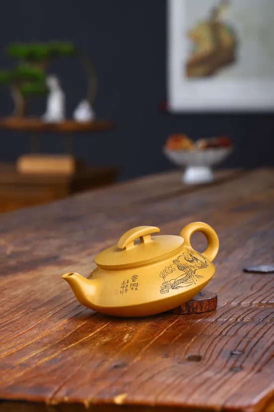 Premium Yixing Zisha Teapot | Artisan Crafted Luxury & Collectible 7