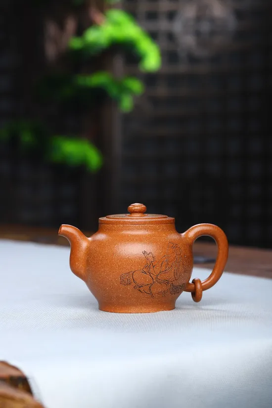 Premium Yixing Teapot | Handcrafted Zisha Clay | Collector's Choice 3