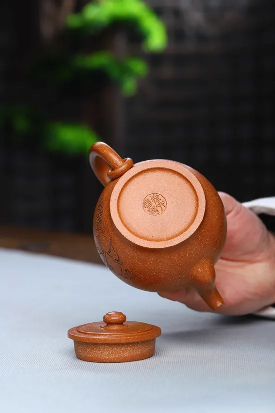 Premium Yixing Teapot | Handcrafted Zisha Clay | Collector's Choice 4