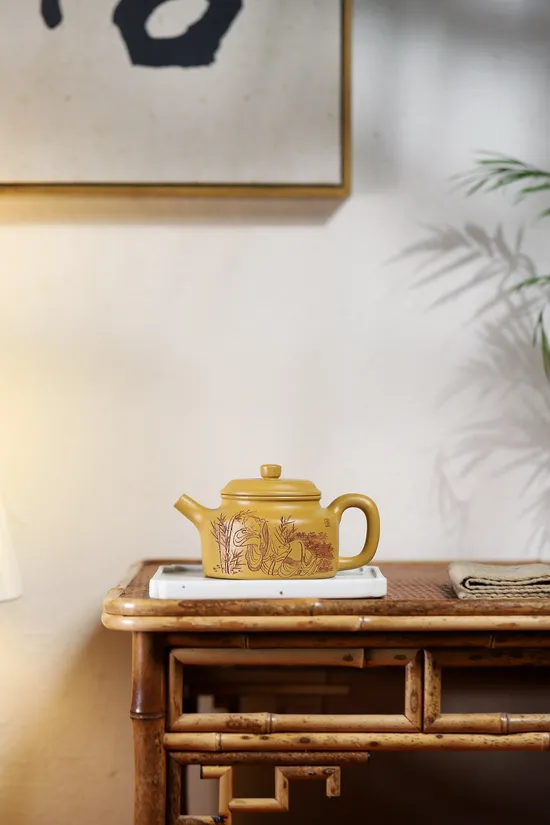 Zisha Teapots: imperial gold duan clay | Yang Junbao 1