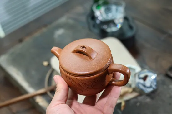 Handmade Yixing Zisha Clay Teapot – Artisan Ceramic Teaware Collection 2
