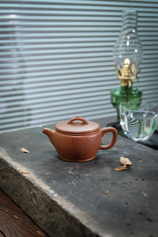 Handmade Yixing Zisha Clay Teapot – Artisan Ceramic Teaware Collection 7