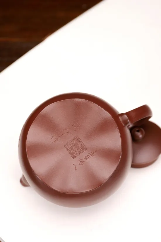 Zisha Teapots: Di Cao Qing clay | Hui Haiqin 3