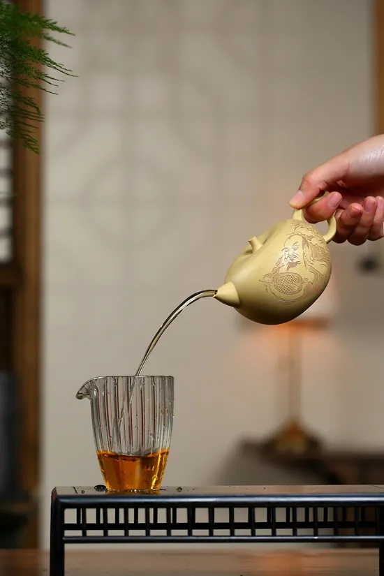 Premium Yixing Zisha Clay Teapot | Handcrafted Artisan Ceramic Tea Pot 4