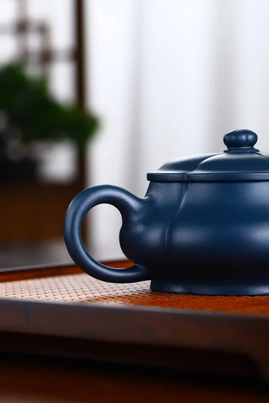 Premium Yixing Teapot | Handcrafted Zisha Clay Artistry | Buy Now 2